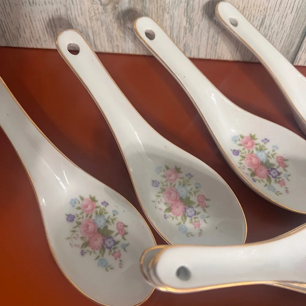 Tatung‎ Taiwan Porcelain Chinese Soup Spoons Floral Gold Rim Lot of 11 Vintage